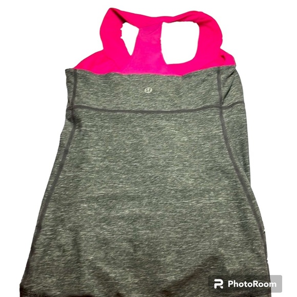 lululemon athletica Tops - 💪🏼Nwt Lululemon rare grey top loose fit with pink straps built in bra 4‼️